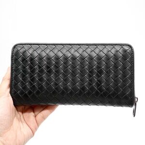 🍓BOTTEGA VENETTA Zippy Wallet